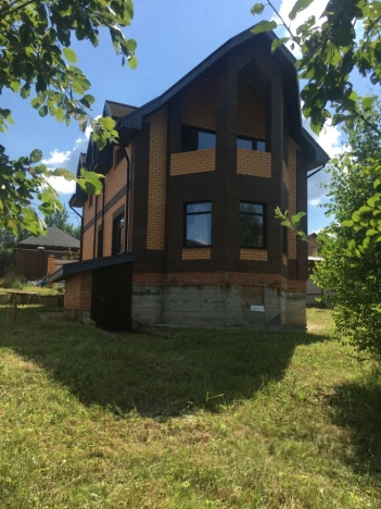 Купить дом в Калуге. Вариант № 3297928, 0, площадь -  квм, цена 9650000 рублей