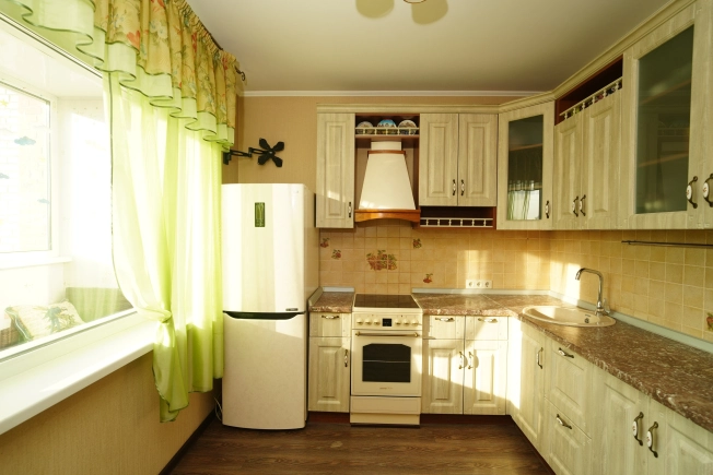 Купить двухкомнатную квартиру на улице Космический проспект в Омске. Вариант № 54741, 8, площадь -  квм, цена 7500000 рублей