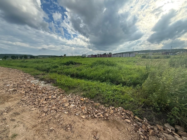 Купить земельный участок на улице Солнечная в Уссурийске. Вариант № 10646, 10, площадь -  квм, цена 1800000 рублей