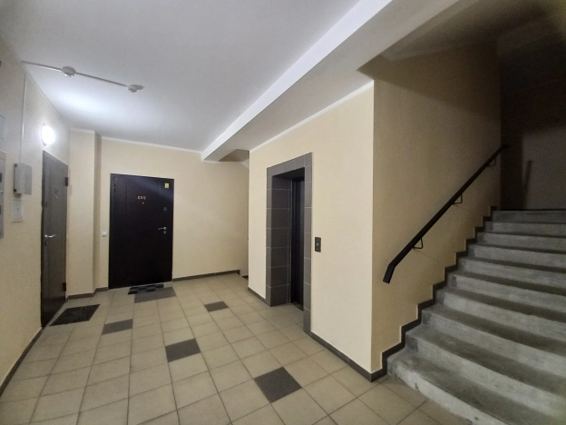 Купить однокомнатную квартиру в районе Московский в Калининграде. Вариант № 14449, 16, площадь -  квм, цена 5950000 рублей