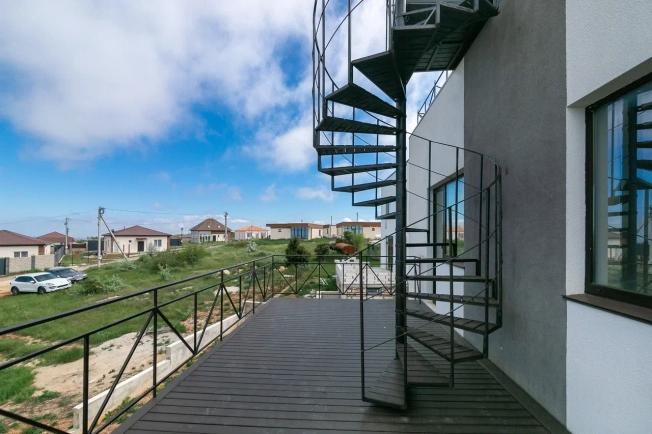 Купить дом в Севастополе. Вариант № 43151, 18, площадь -  квм, цена 15000000 рублей