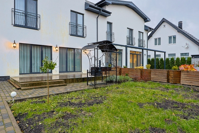 Купить таунхаус в Калининграде. Вариант № 1367241, 31, площадь -  квм, цена 32000000 рублей