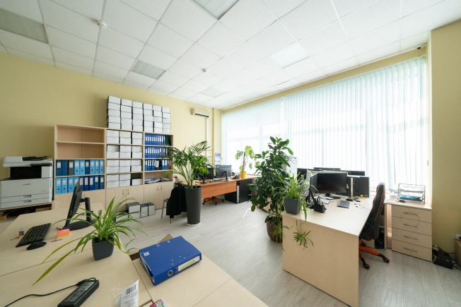 Купить офисы в Москве. Вариант № 48384, 28, площадь -  квм, цена 117000000 рублей