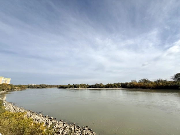 Купить двухкомнатную квартиру в Краснодаре. Вариант № 8320986, 32, площадь -  квм, цена 7400000 рублей