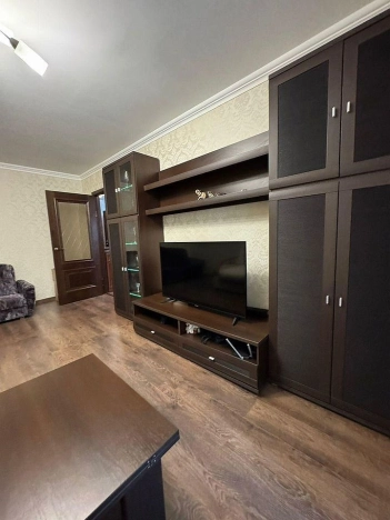 Купить однокомнатную квартиру в Ростовской области. Вариант № 527075, 2, площадь -  квм, цена 5780000 рублей