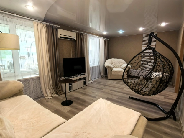 Купить двухкомнатную квартиру в Амурской области. Вариант № 501999, 1, площадь -  квм, цена 10200000 рублей