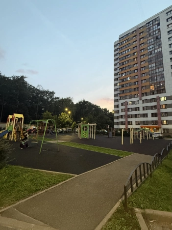 Купить двухкомнатную квартиру в районе Молжаниновский в Химках. Вариант № 23627, 19, площадь -  квм, цена 13250000 рублей