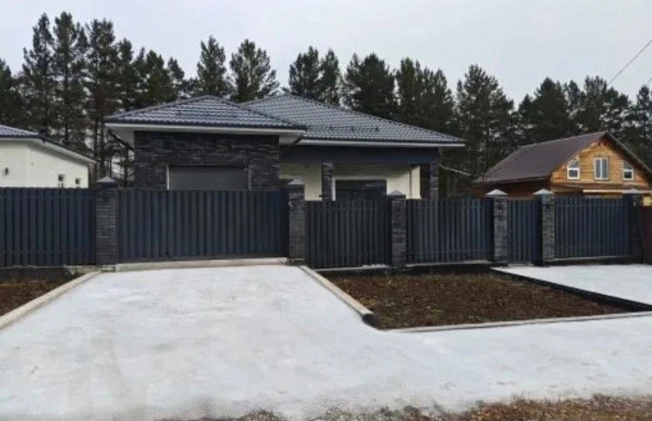 Купить дом на улице Лазурная в Иркутской области. Вариант № 8352437, 22, площадь -  квм, цена 13450000 рублей