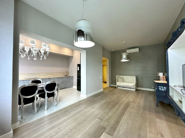 Купить квартиру в Москве. Вариант № 8110024, 2, площадь -  квм, цена 31900000 рублей