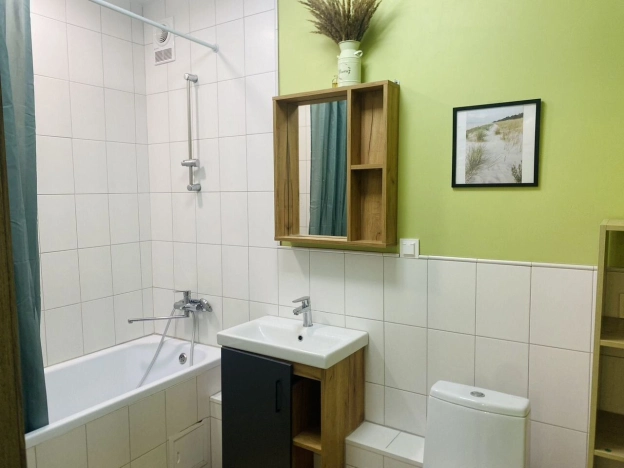 Купить двухкомнатную квартиру на улице Артиллерийская в Калининграде. Вариант № 52554, 17, площадь -  квм, цена 9500000 рублей