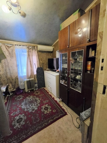 Купить трехкомнатную квартиру в районе Кировский в Ростове-на-Дону. Вариант № 1045120, 5, площадь -  квм, цена 2900000 рублей