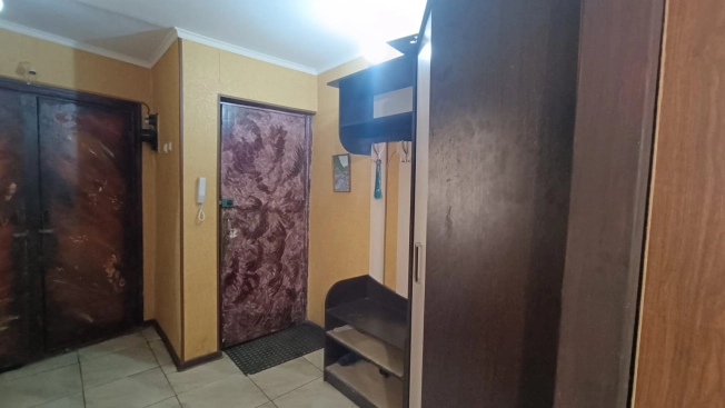 Купить трехкомнатную квартиру в Ростовской области. Вариант № 2823943, 11, площадь -  квм, цена 4730000 рублей