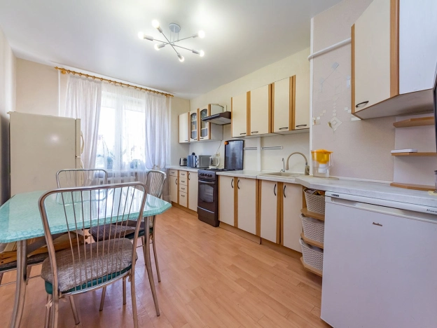 . Вариант № 9825, 18, площадь - 81.9 квм, цена 10500000 рублей