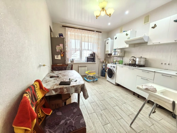 Купить однокомнатную квартиру в Микрорайоне 1-й, Элиста в Элисте. Вариант № 9088533, 1, площадь -  квм, цена 4580000 рублей