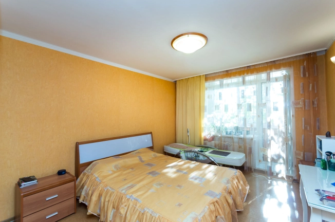 Купить квартиру в Тобольске. Вариант № 2477011, 2, площадь -  квм, цена 7500000 рублей