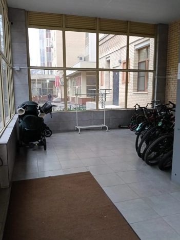 Купить двухкомнатную квартиру на вторичке у метро Бауманская в Москве. Вариант № 10424710, 17, площадь -  квм, цена 16700000 рублей