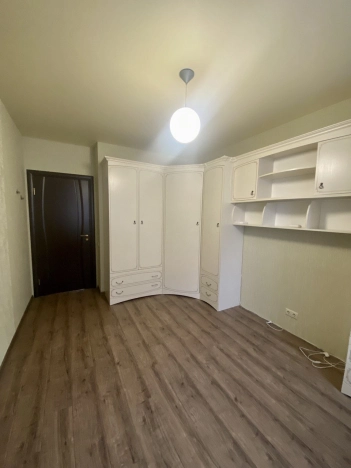 Купить трехкомнатную квартиру у метро Коммунарка в Москве. Вариант № 9891640, 10, площадь -  квм, цена 13700000 рублей