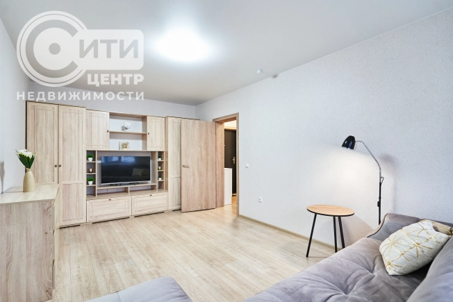 Купить однокомнатную квартиру на улице Урицкого в Воронеже. Вариант № 9814355, 3, площадь -  квм, цена 5150000 рублей