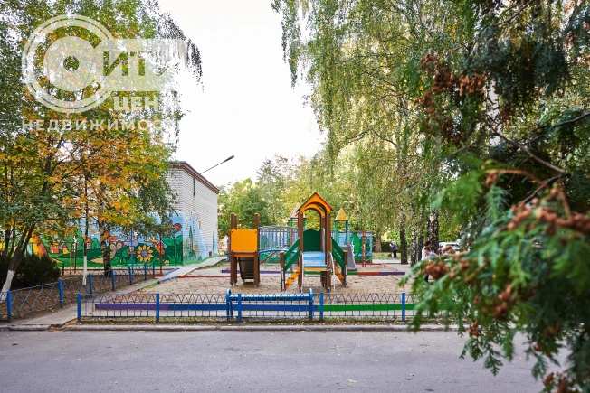 Купить трехкомнатную квартиру в Воронеже. Вариант № 4879062, 26, площадь -  квм, цена 12700000 рублей