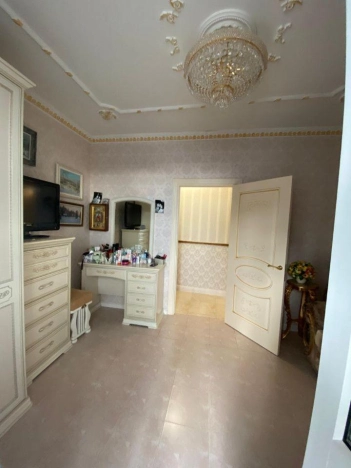 Купить трехкомнатную квартиру в Микрорайоне Новые Химки, Химки в Химках. Вариант № 9219588, 7, площадь -  квм, цена 24000000 рублей