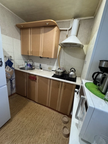 Купить трехкомнатную квартиру в Ярославской области. Вариант № 9663313, 7, площадь -  квм, цена 4690000 рублей