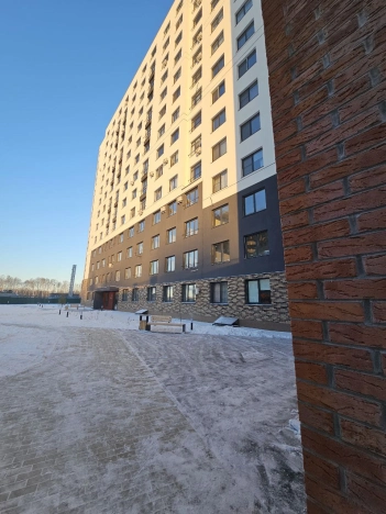 Купить квартиру в Тобольске. Вариант № 9280891, 32, площадь -  квм, цена 4150000 рублей