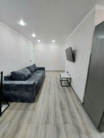 Купить двухкомнатную квартиру в Октябрьском. Вариант № 2923, 2, площадь -  квм, цена 3399000 рублей