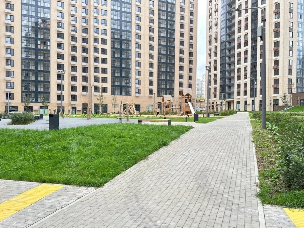 Купить квартиру в Москве. Вариант № 10022586, 24, площадь -  квм, цена 27800000 рублей