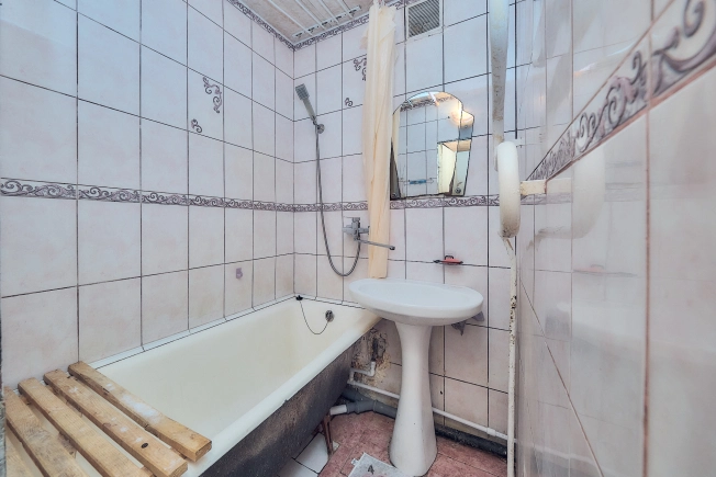 Купить трехкомнатную квартиру на улице Касимовское шоссе в Рязани. Вариант № 54950, 10, площадь -  квм, цена 3600000 рублей