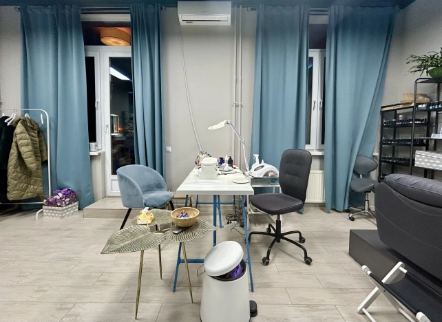 Купить коммерческую недвижимость свободного назначения в Москве. Вариант № 10688470, 7, площадь - квм, цена 18190000 рублей