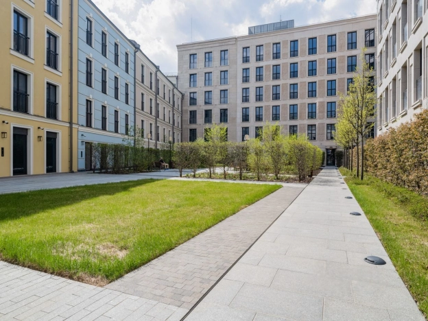 Купить квартиру в Москве. Вариант № 9330076, 25, площадь -  квм, цена 180000000 рублей