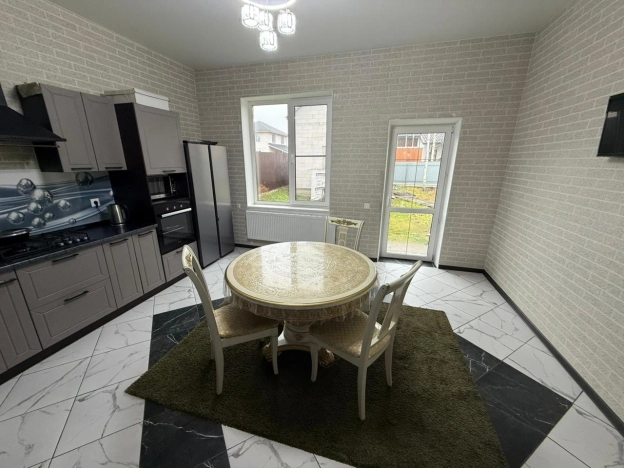 Купить дом в Москве. Вариант № 9804010, 6, площадь - квм, цена 16900000 рублей