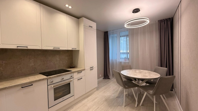 Купить трехкомнатную квартиру на улице Волгоградский проспект в Москве. Вариант № 10216521, 8, площадь -  квм, цена 20950000 рублей