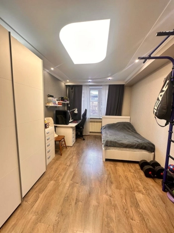 Купить квартиру на улице Комарова в Улан-Удэ. Вариант № 8535062, 19, площадь -  квм, цена 17500000 рублей