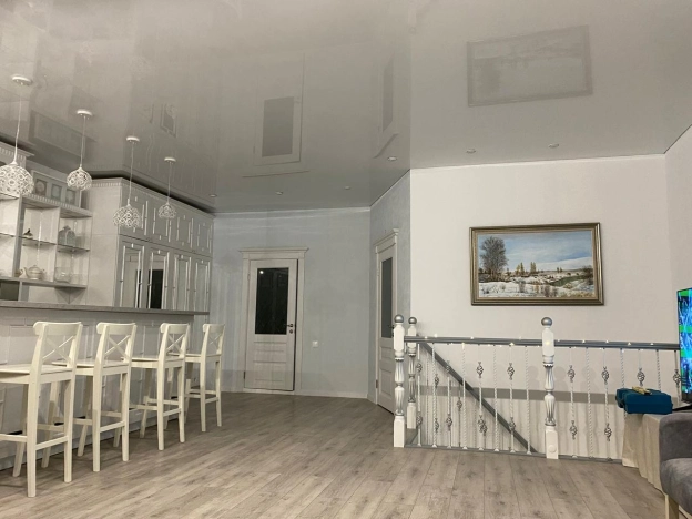 Снять квартиру в Тобольске. Вариант № 9452597, 4, площадь -  квм, цена 185000 рублей