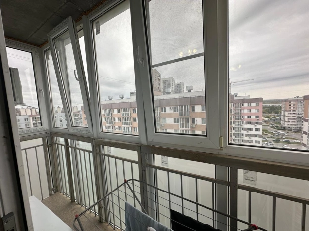 Купить однокомнатную квартиру в районе Кировский в Волгограде. Вариант № 5452450, 6, площадь -  квм, цена 3950000 рублей