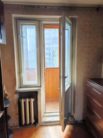 Купить трехкомнатную квартиру в районе Выборгский в Санкт-Петербурге. Вариант № 3767103, 21, площадь -  квм, цена 9500000 рублей