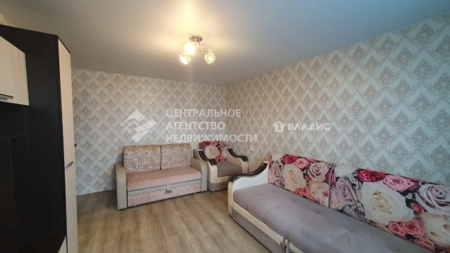 Купить однокомнатную квартиру в Рязанской области. Вариант № 10077781, 2, площадь -  квм, цена 1900000 рублей