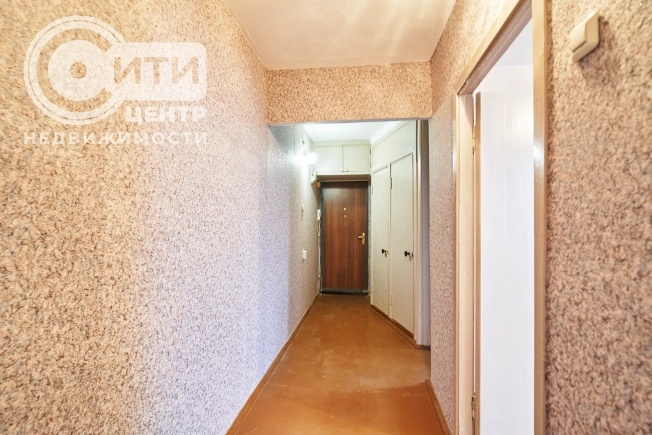 Купить трехкомнатную квартиру в районе Коминтерновский в Воронеже. Вариант № 19990, 22, площадь - квм, цена 4200000 рублей