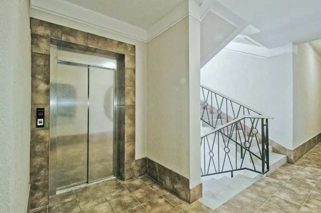 Купить двухкомнатную квартиру на улице Артиллерийская в Калининграде. Вариант № 56212, 23, площадь -  квм, цена 12990000 рублей