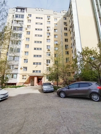 Купить однокомнатную квартиру в Саратовской области. Вариант № 8717, 0, площадь - квм, цена 3300000 рублей