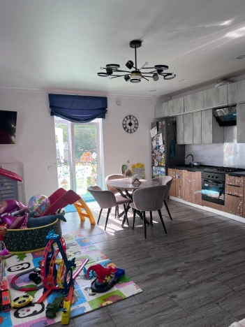 Купить дом на улице Полецкого в Калининграде. Вариант № 8074355, 3, площадь -  квм, цена 6950000 рублей