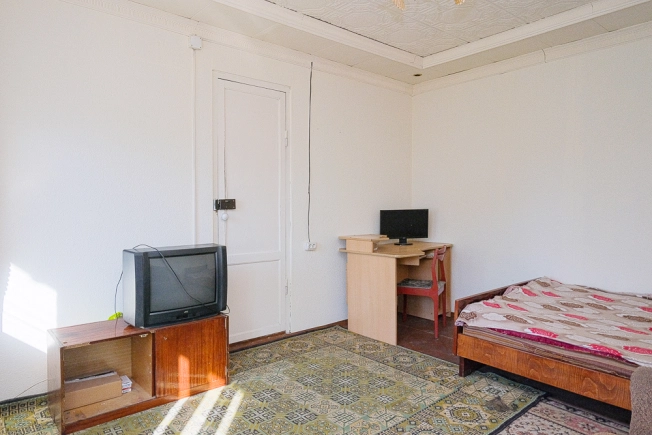 Купить дом в Омске. Вариант № 9787, 4, площадь -  квм, цена 3150000 рублей