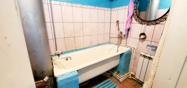 Купить двухкомнатную квартиру на вторичке на улице Октябрьская в Владимирской области. Вариант № 8019676, 7, площадь -  квм, цена 850000 рублей