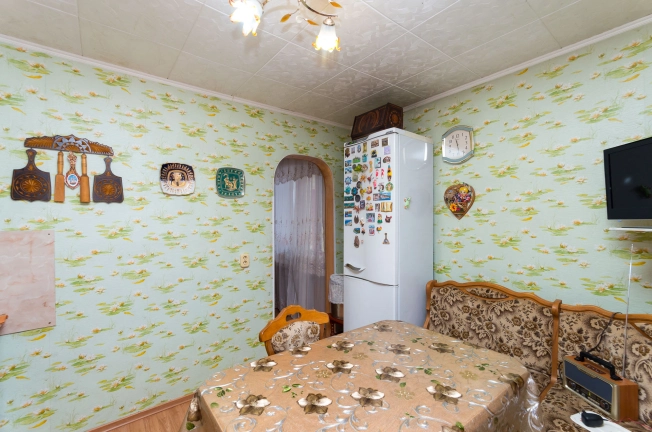 Купить дом в Микрорайоне Восточный, Тобольск в Тобольске. Вариант № 19660, 1, площадь -  квм, цена 9000000 рублей