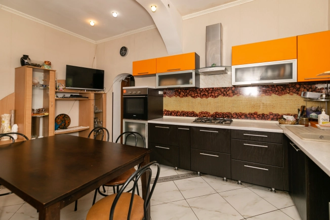 Купить дом в Севастополе. Вариант № 50454, 2, площадь -  квм, цена 13500000 рублей