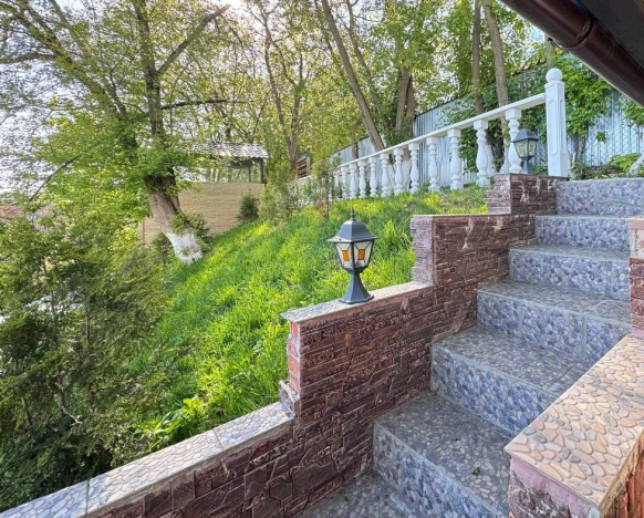 Купить дом на улице Дачная в Калуге. Вариант № 27293, 7, площадь -  квм, цена 56999000 рублей