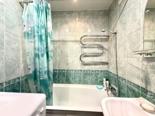 Купить трехкомнатную квартиру на улице Жилмассив в Новосибирской области. Вариант № 8905417, 11, площадь -  квм, цена 4950000 рублей