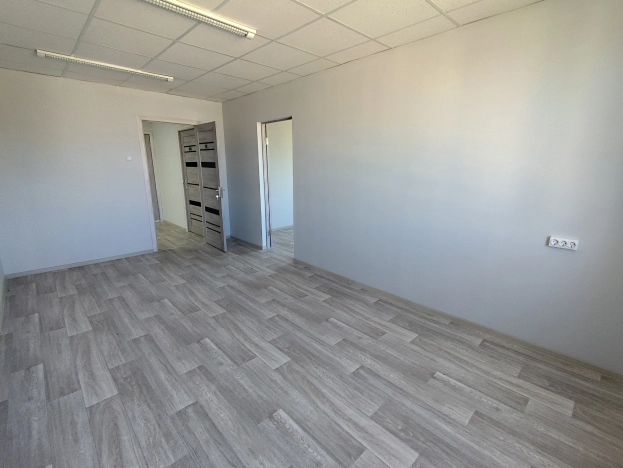 Снять коммерческую недвижимость в Иванове. Вариант № 694262, 5, площадь -  квм, цена 16150 рублей