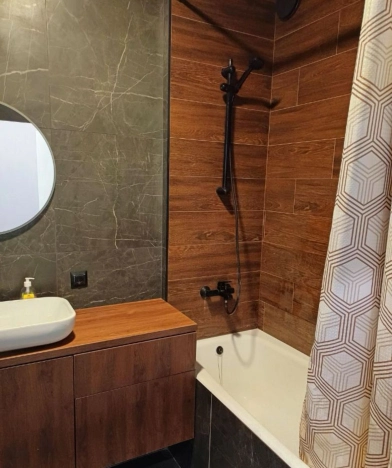 Снять квартиру в районе Дзержинский в Новосибирске. Вариант № 9495219, 4, площадь -  квм, цена 45000 рублей